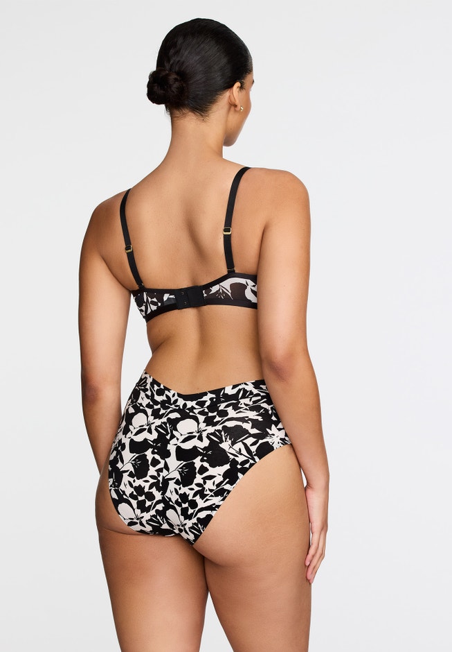 null image number null