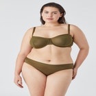 The Balconette - Mesh image number null