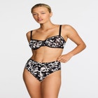 null image number null