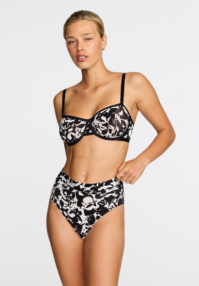 null image number null