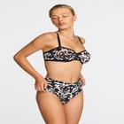 null image number null