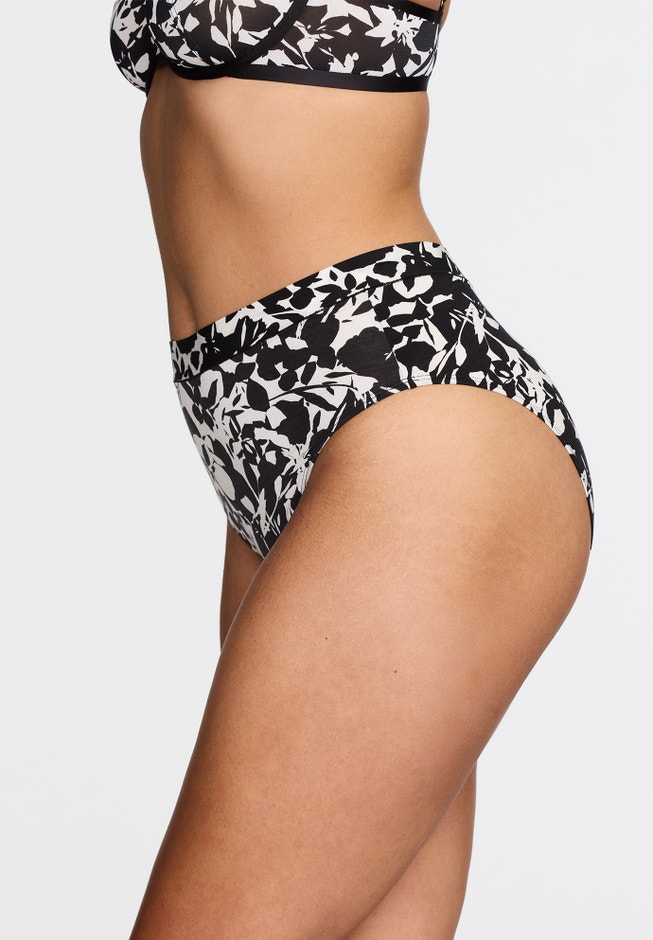 null image number null