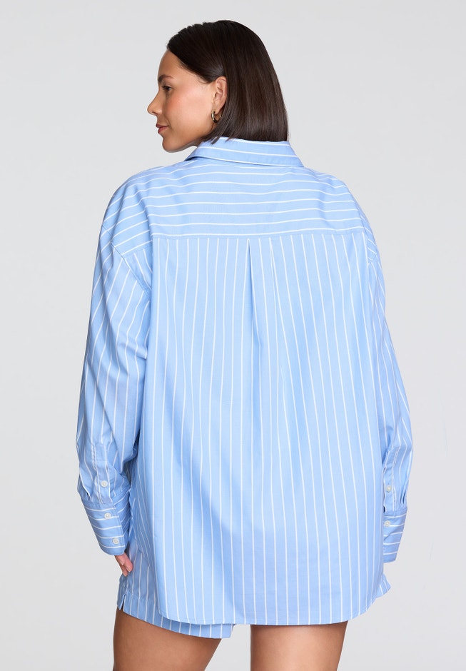 The Oversized Shirt- Cotton image number 4