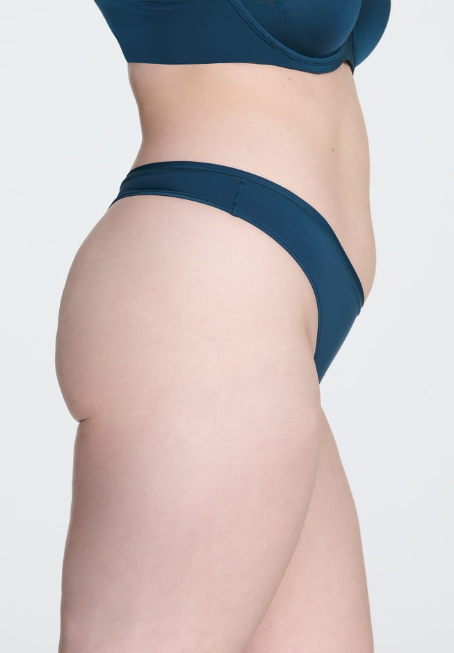 The Thong - Micro image number 4