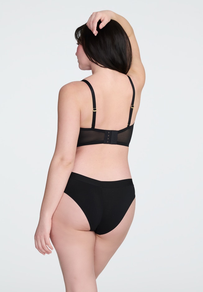 The Longline Bra - Mesh image number 3