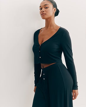 SHOP 50% OFF LOUNGE