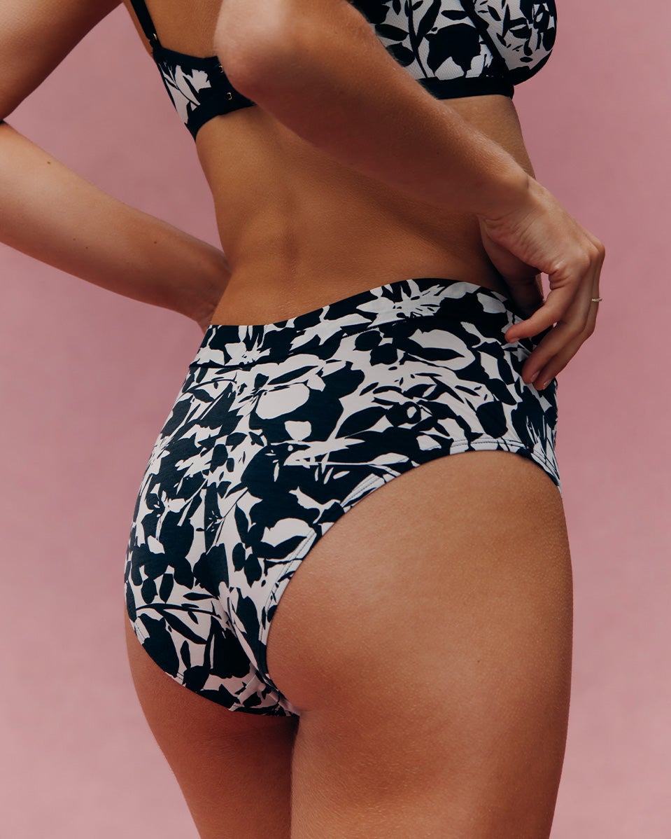 SHOP UNDERWEAR