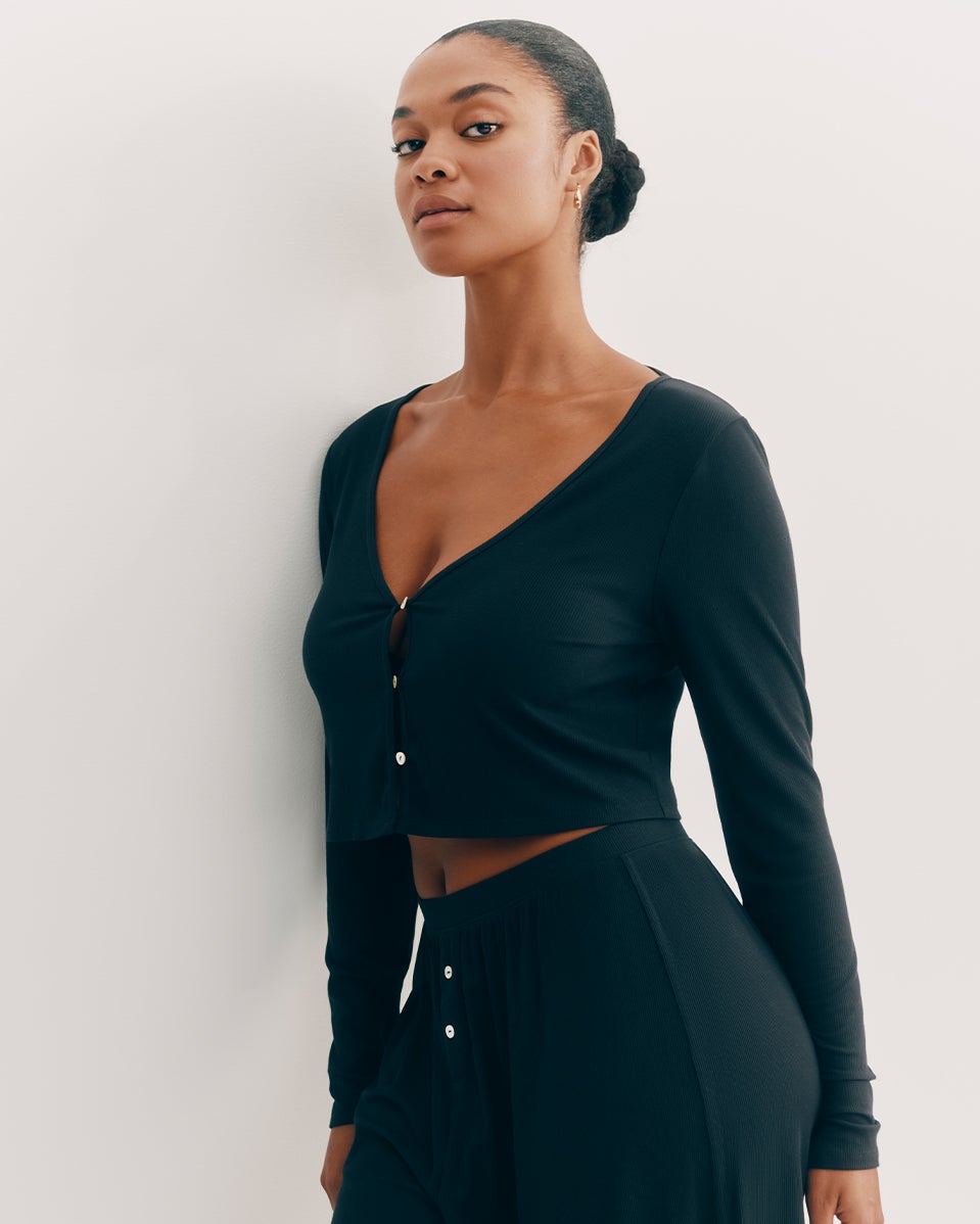 SHOP 50% OFF LOUNGE